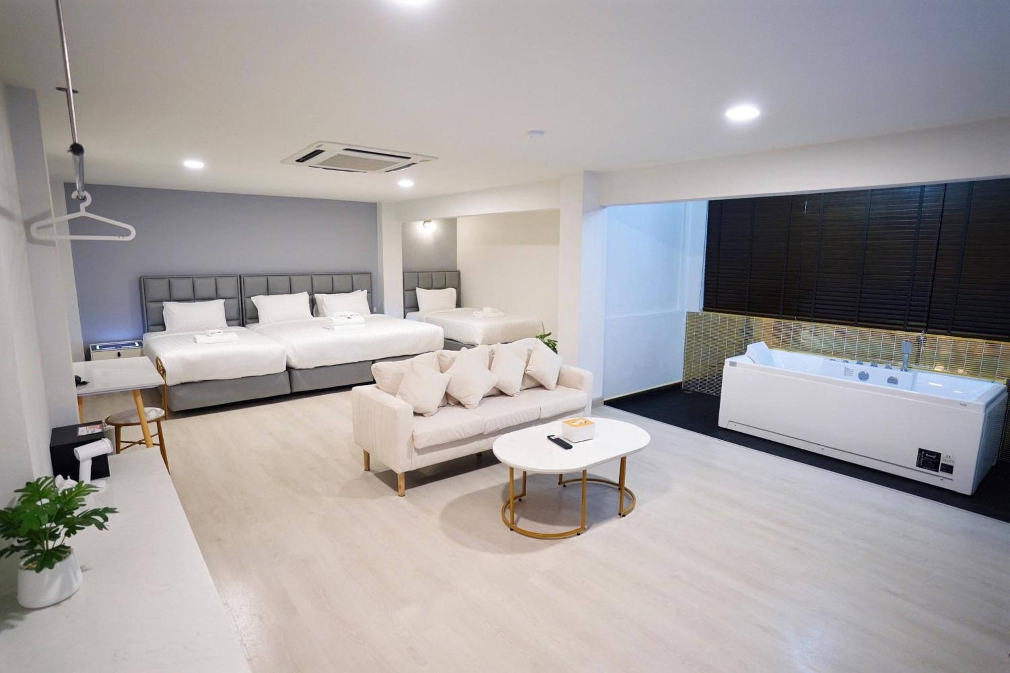 The Space Hotel Lampang Ngoại thất bức ảnh